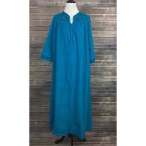 Vintage Evelyn Pearson Blue Housecoat Robe